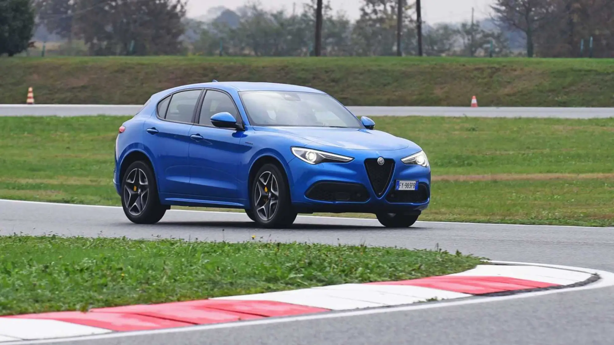 Alfa Romeo Stelvio MY 2020 - 22