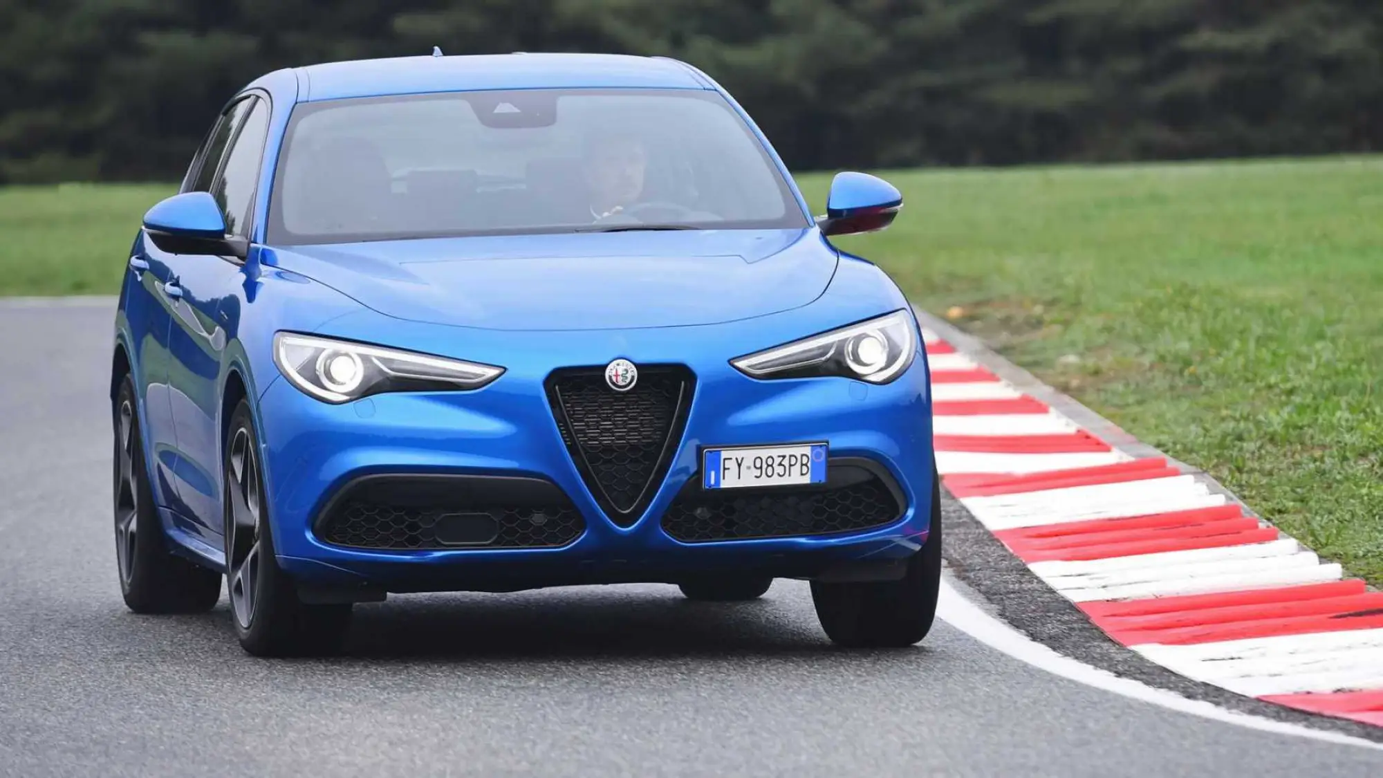 Alfa Romeo Stelvio MY 2020 - 24