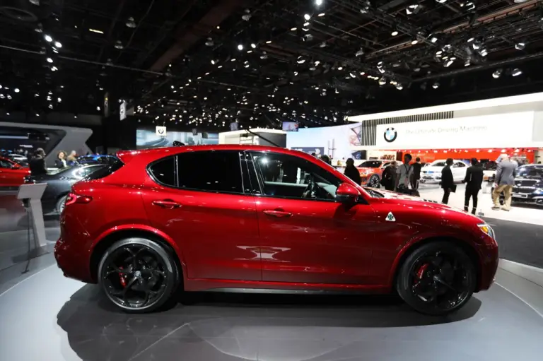 Alfa Romeo Stelvio Quadrifoglio - Salone di Detroit 2017 - 5