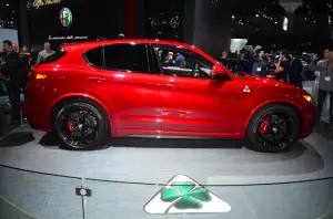 Alfa Romeo Stelvio Quadrifoglio - Salone di Los Angeles 2016