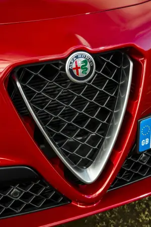 Alfa Romeo Stelvio Quadrifoglio - Versione UK