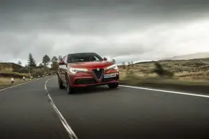 Alfa Romeo Stelvio Quadrifoglio - Versione UK - 18