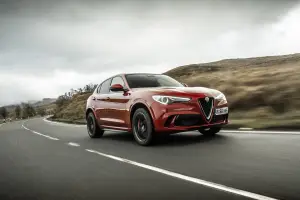 Alfa Romeo Stelvio Quadrifoglio - Versione UK - 19