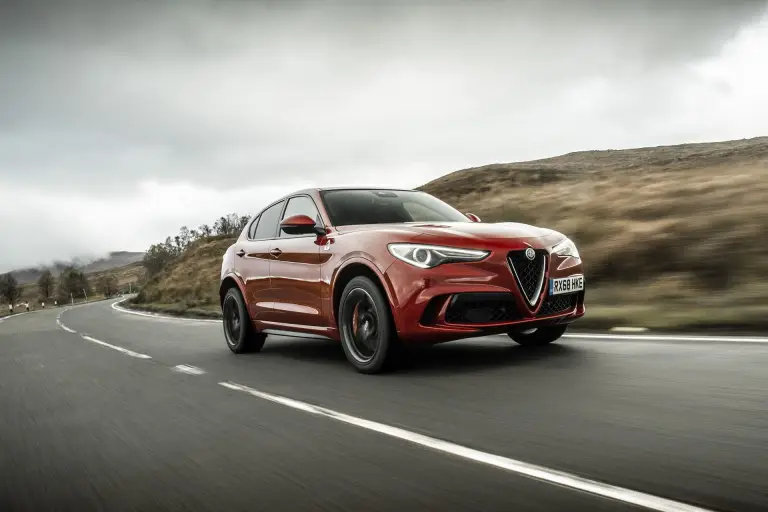 Alfa Romeo Stelvio Quadrifoglio - Versione UK - 19