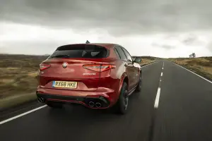 Alfa Romeo Stelvio Quadrifoglio - Versione UK - 20