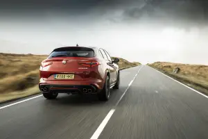 Alfa Romeo Stelvio Quadrifoglio - Versione UK