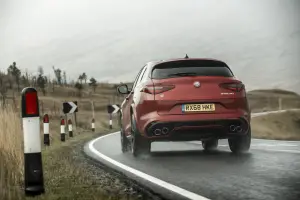 Alfa Romeo Stelvio Quadrifoglio - Versione UK - 27