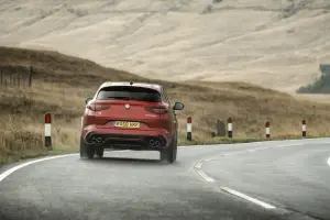 Alfa Romeo Stelvio Quadrifoglio - Versione UK - 30