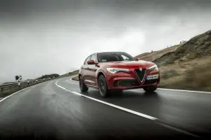 Alfa Romeo Stelvio Quadrifoglio - Versione UK - 31