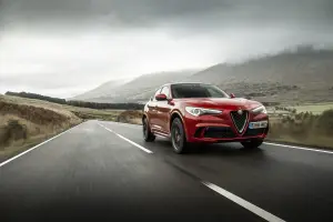 Alfa Romeo Stelvio Quadrifoglio - Versione UK - 36