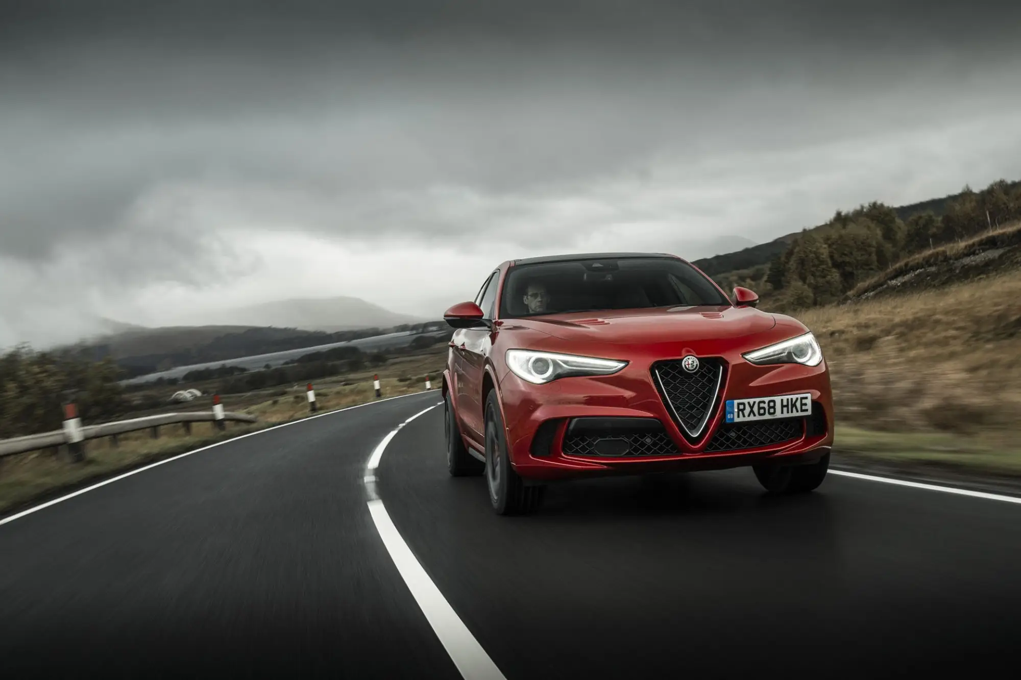 Alfa Romeo Stelvio Quadrifoglio - Versione UK - 38