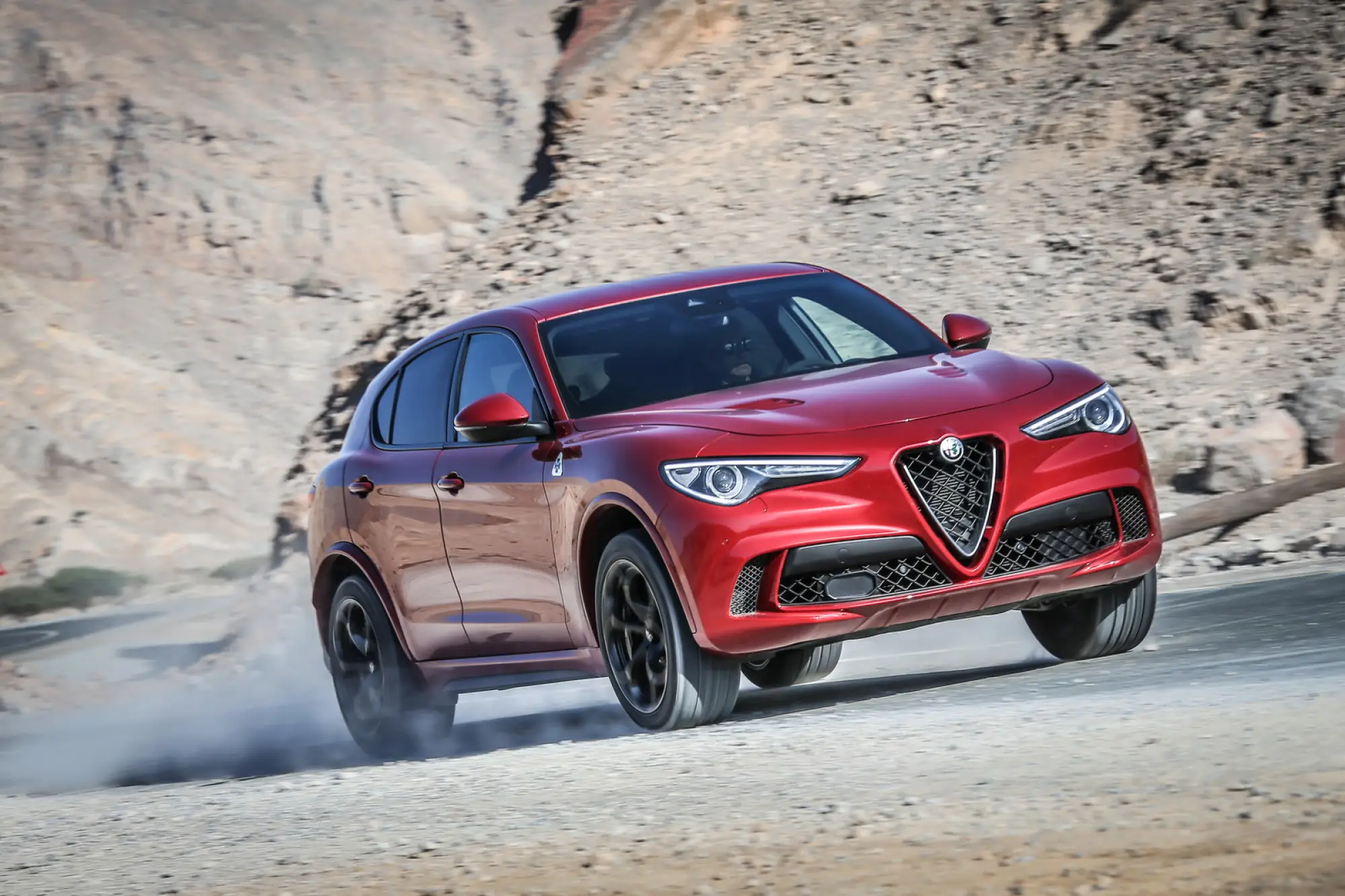 Alfa Romeo Stelvio Quadrifoglio - 18