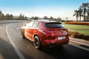 Alfa Romeo Stelvio Quadrifoglio - 23