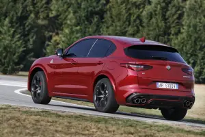 Alfa Romeo Stelvio Quadrifoglio - 52