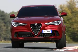 Alfa Romeo Stelvio Quadrifoglio - 54