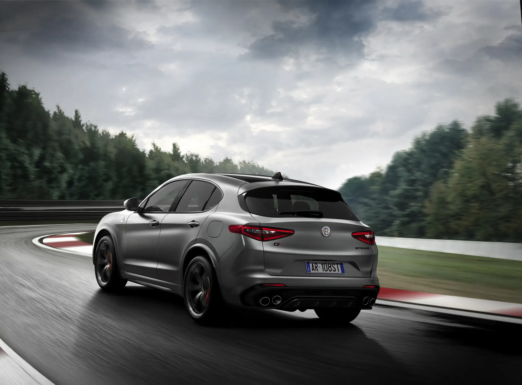 Alfa Romeo Stelvio - Salone di Ginevra 2018 - 6