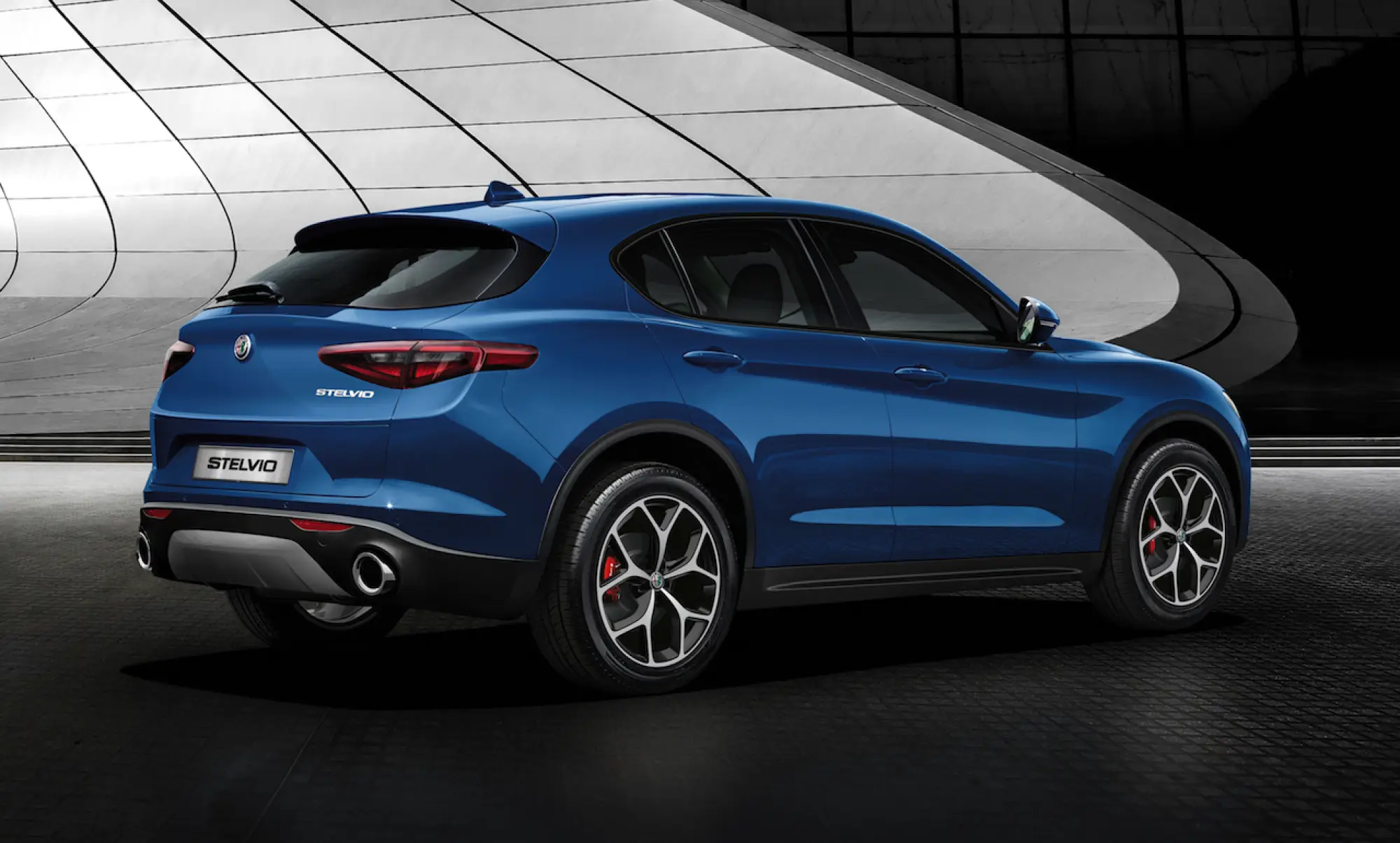 Alfa Romeo Stelvio Sport Edition - 2