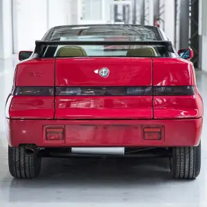 Alfa Romeo SZ restaurata - Foto - 4