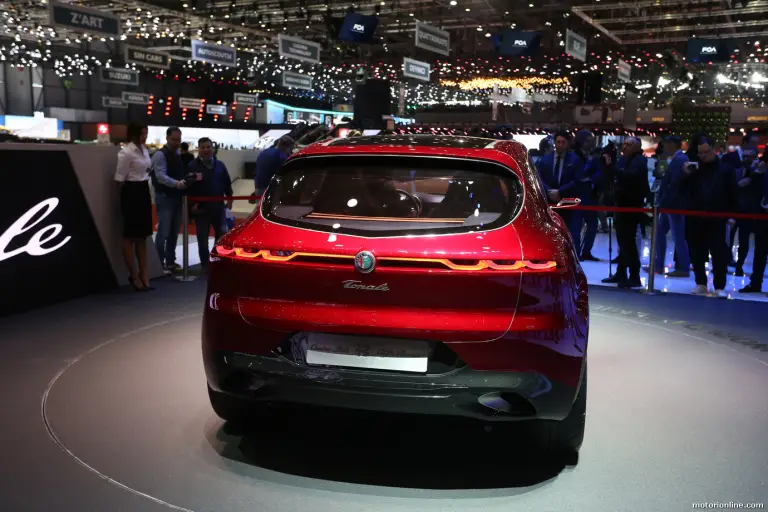 Alfa Romeo Tonale Concept Foto Live - Salone di Ginevra 2019 - 6