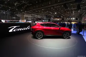 Alfa Romeo Tonale Concept Foto Live - Salone di Ginevra 2019 - 10