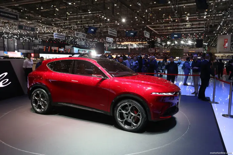 Alfa Romeo Tonale Concept Foto Live - Salone di Ginevra 2019 - 14