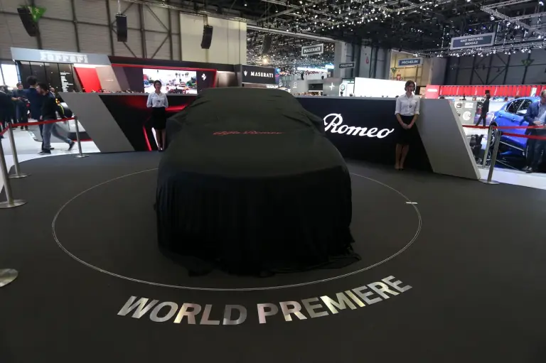 Alfa Romeo Tonale Foto LIVE - Salone di Ginevra 2019 - 1