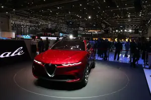 Alfa Romeo Tonale Foto LIVE - Salone di Ginevra 2019 - 7