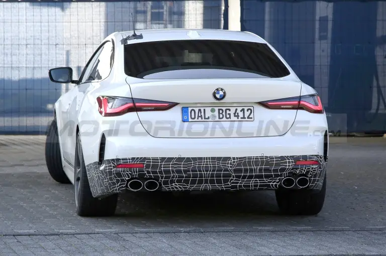 Alpina B4 Gran Coupe 2022 - Foto spia 25-08-2021 - 1