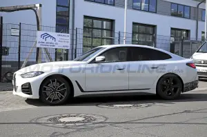 Alpina B4 Gran Coupe 2022 - Foto spia 25-08-2021 - 9