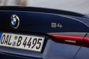 Alpina B4 Gran Coupe 2023 - Foto