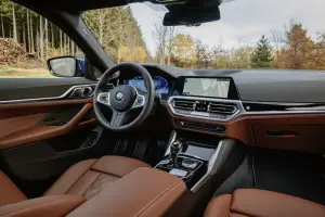 Alpina B4 Gran Coupe 2023 - Foto