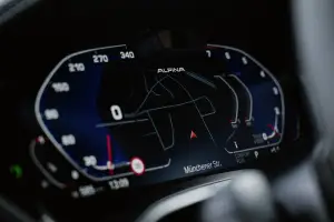 Alpina B4 Gran Coupe 2023 - Foto