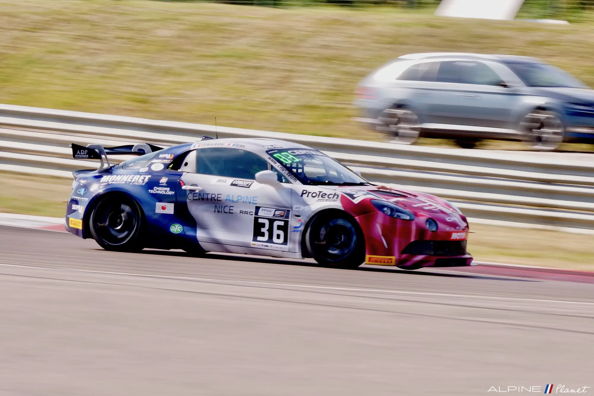 Alpine A110 GT4 La Marianne Garage Italia - 8