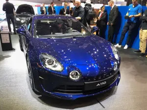 Alpine A110 Legend - Salone di Ginevra 2018 - 16