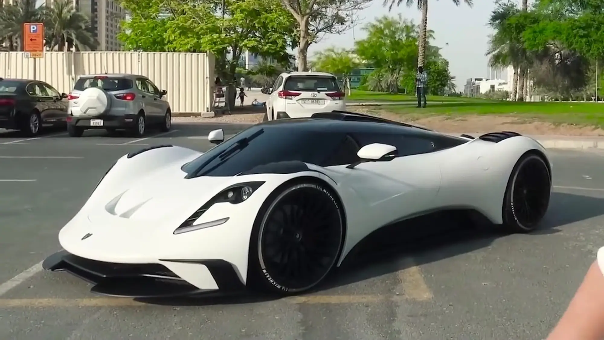 Ares S1 Supercar Blondie - 3