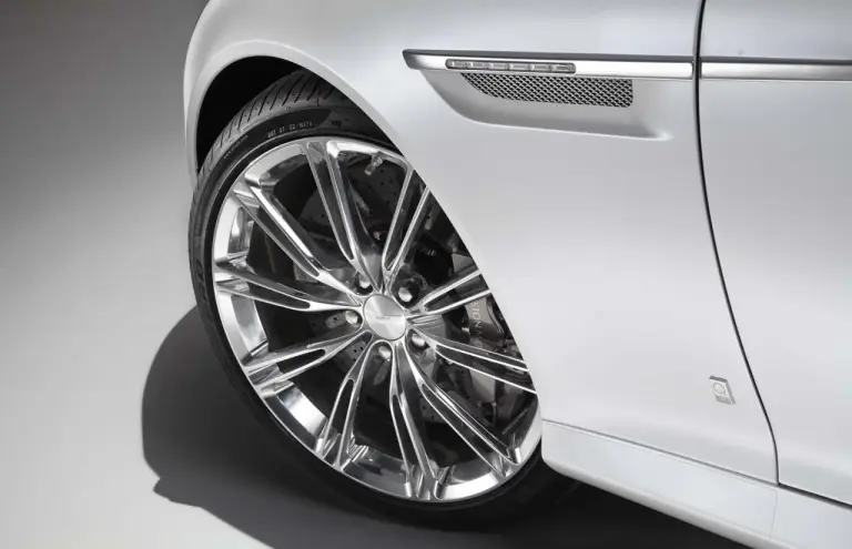 Aston Martin DB9 Morning Frost - 4