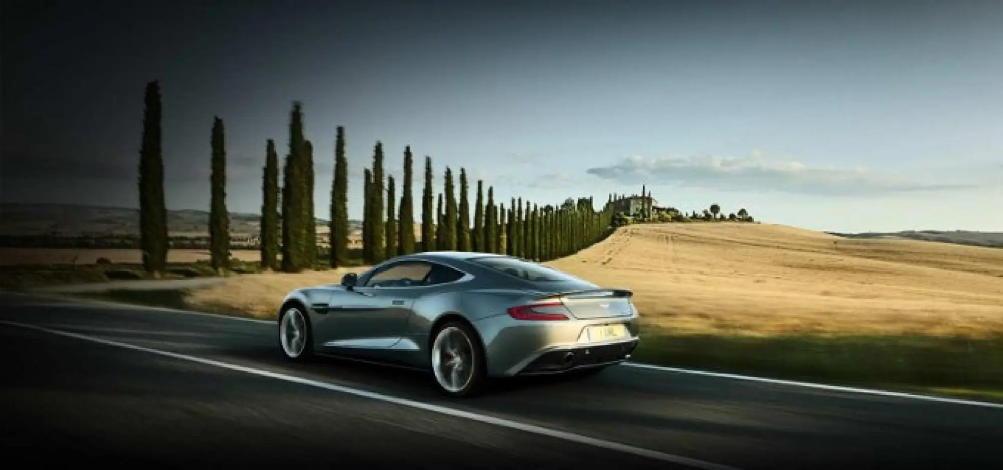 Aston Martin AM 310 Vanquish ufficiale - 8