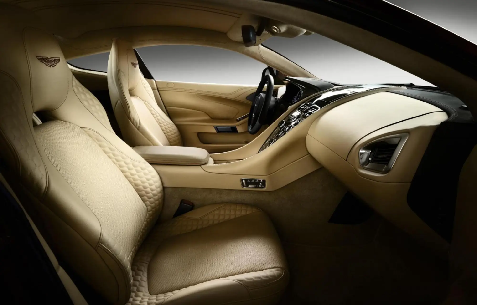 Aston Martin AM 310 Vanquish ufficiale - 17