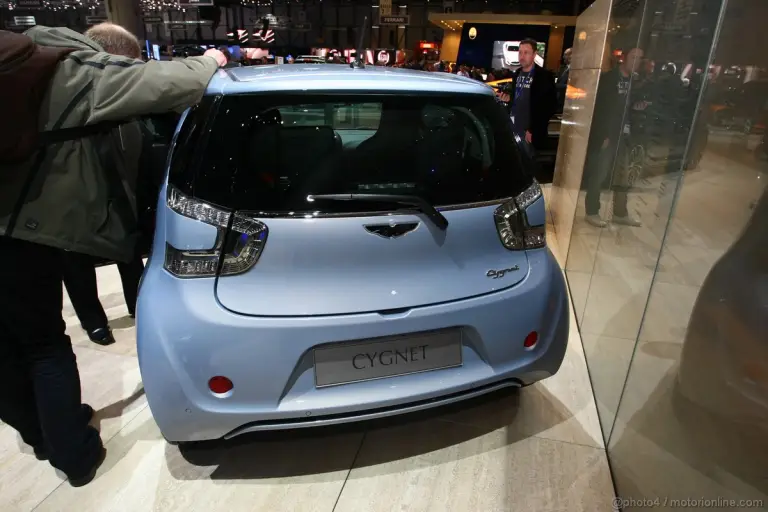 Aston Martin Cygnet Ginevra 2011 - 3