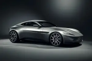 Aston Martin DB10