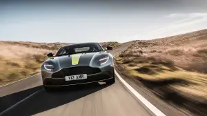 Aston Martin DB11 AMR - 10