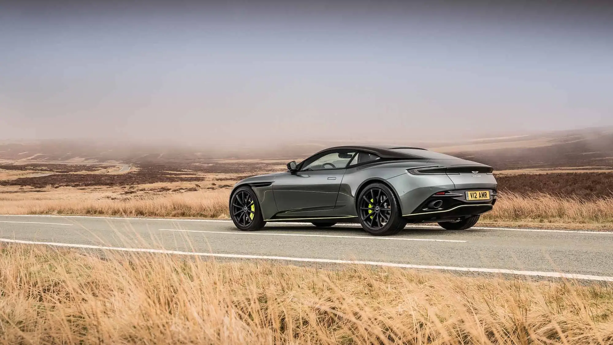 Aston Martin DB11 AMR - 11