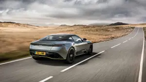 Aston Martin DB11 AMR