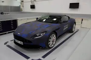 Aston Martin DB11 con livrea RB14