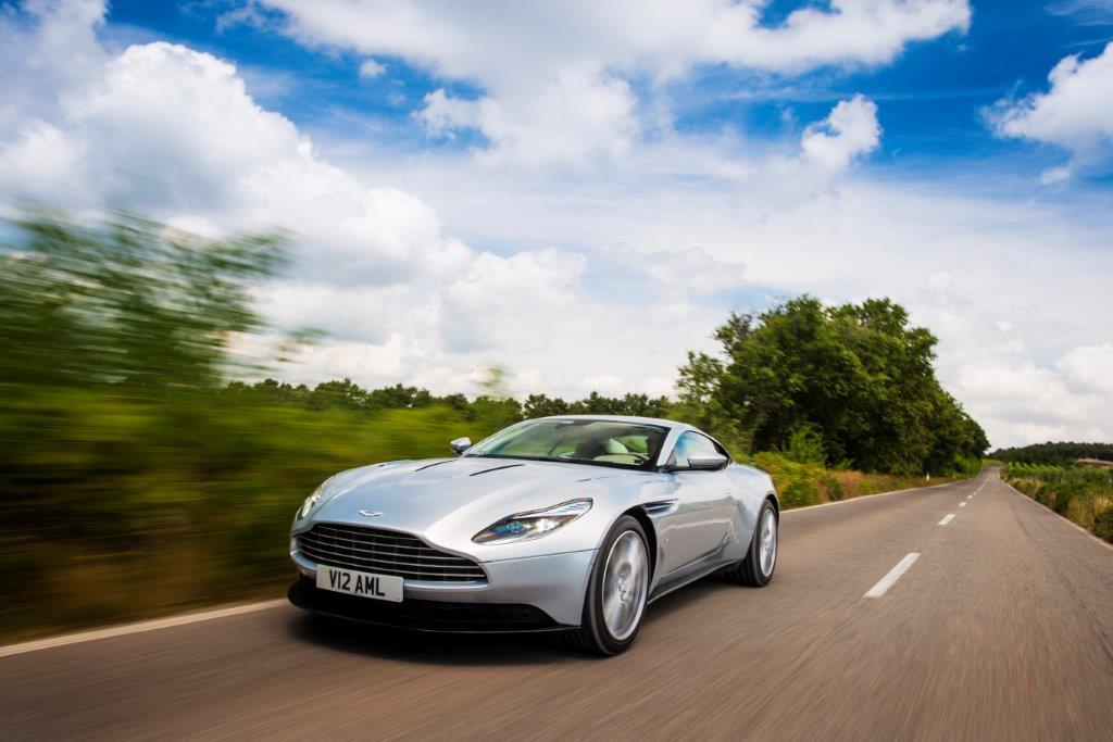 Aston Martin DB11, DB10, DB5, Vanquish, Rapide S, V8 Vantage GTS e V12 Vantage S