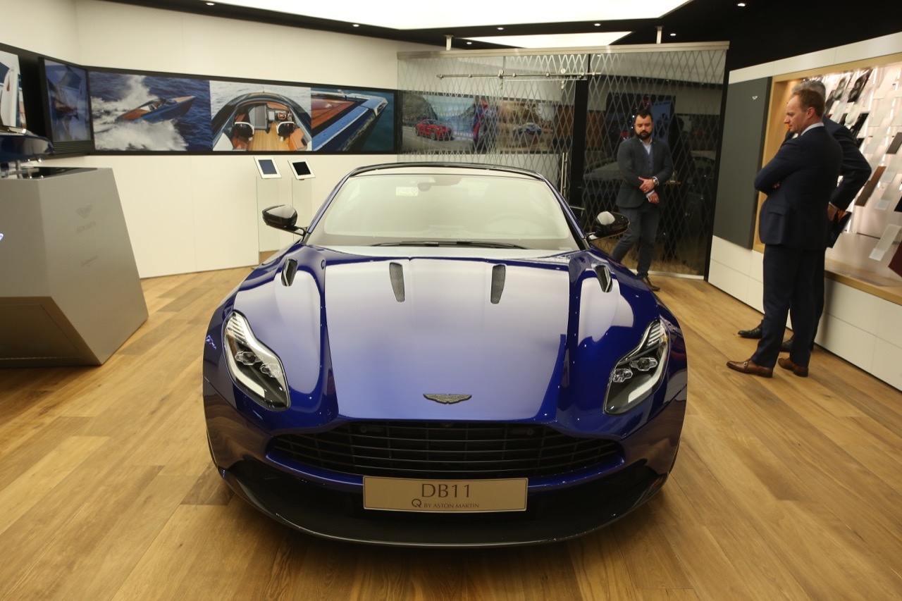 Aston Martin DB11 Q - Salone di Ginevra 2017