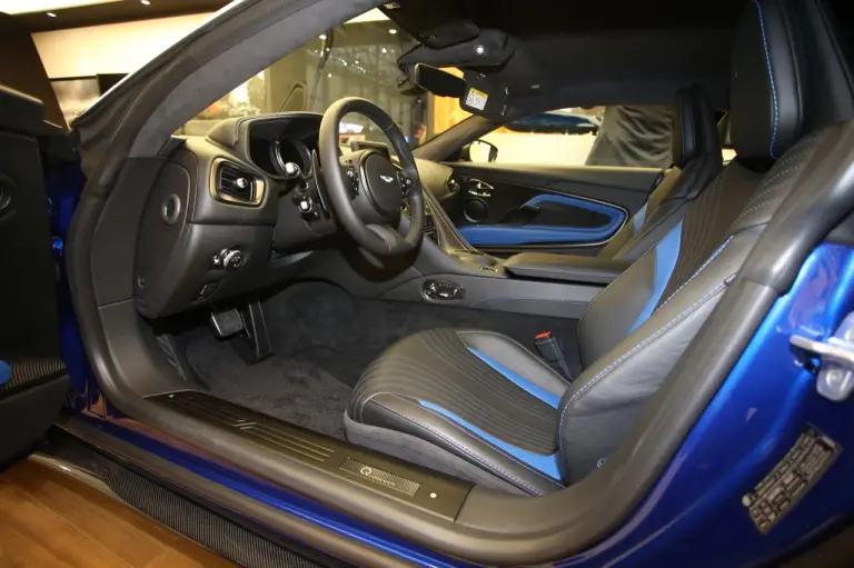 Aston Martin DB11 Q - Salone di Ginevra 2017 - 6