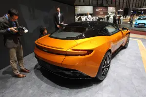 Aston Martin DB11 - Salone di Ginevra 2016 - 6