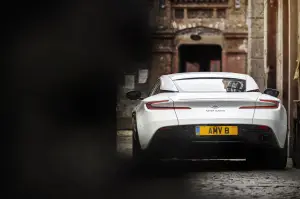 Aston Martin DB11 V8 - 10