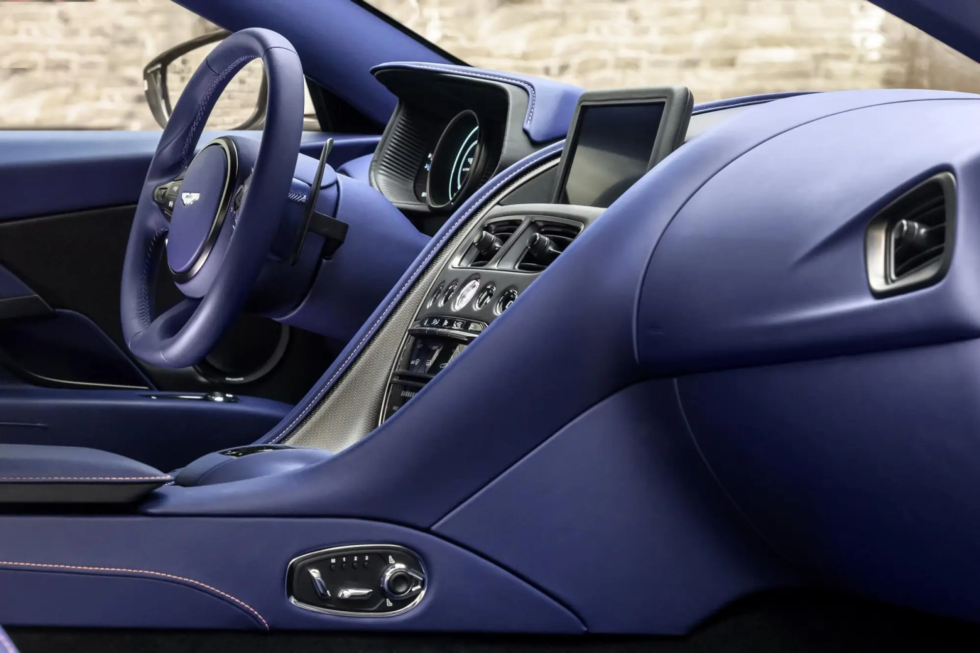Aston Martin DB11 V8 - 19